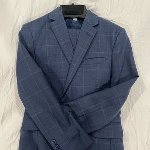 Class/Club Size 7 Boy’s Navy Blue Striped 2-piece Suit